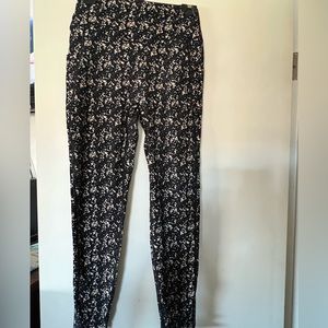 BuffBunny Rosa pocket leggings - black terrazzo print